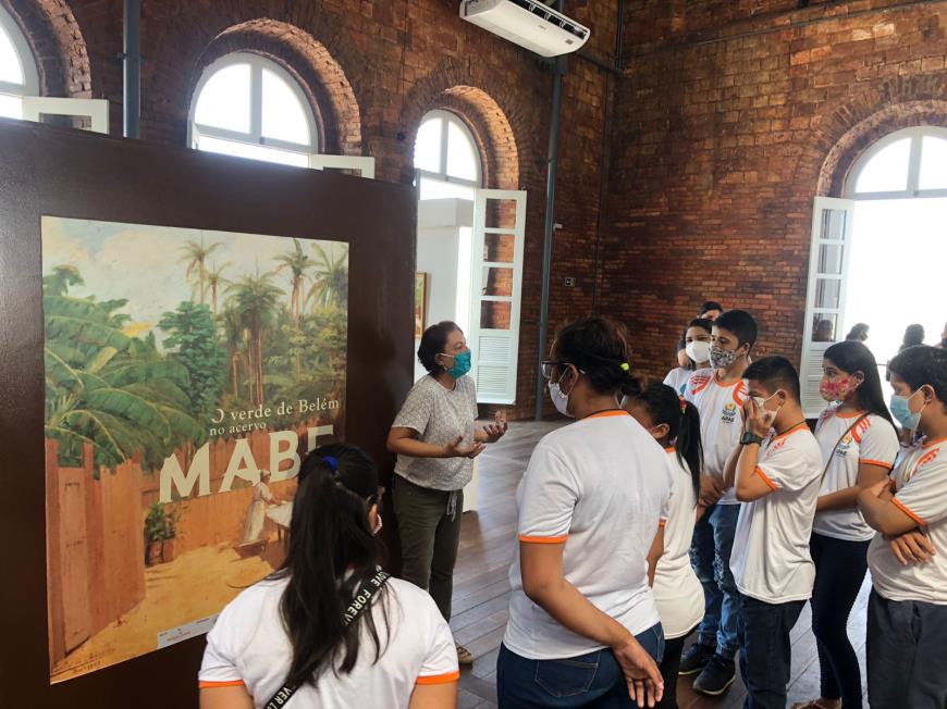 Alunos da Apae Belém puderam conhecer a exposição: O Verde de Belém no Acervo Mabe